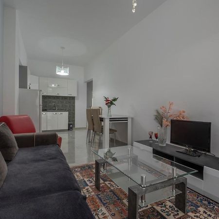 Kosmos Service Apartment City Center 3 With Additional Cost Parking Thessaloníki Ngoại thất bức ảnh