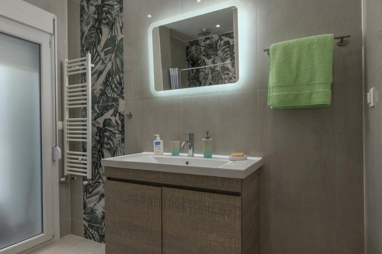 Kosmos Service Apartment City Center 3 With Additional Cost Parking Thessaloníki Ngoại thất bức ảnh